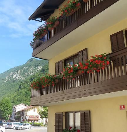 Hisa Lescer Apartamento Kobarid Exterior foto