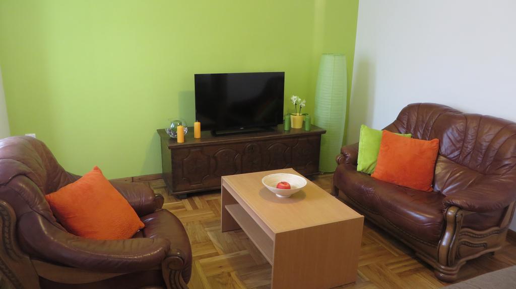 Hisa Lescer Apartamento Kobarid Exterior foto