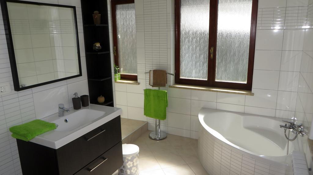Hisa Lescer Apartamento Kobarid Exterior foto